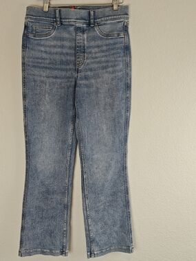 SPANX EveryWear Kick Flare Jeans L Light Acid Wash High Rise Pull-On Stretch